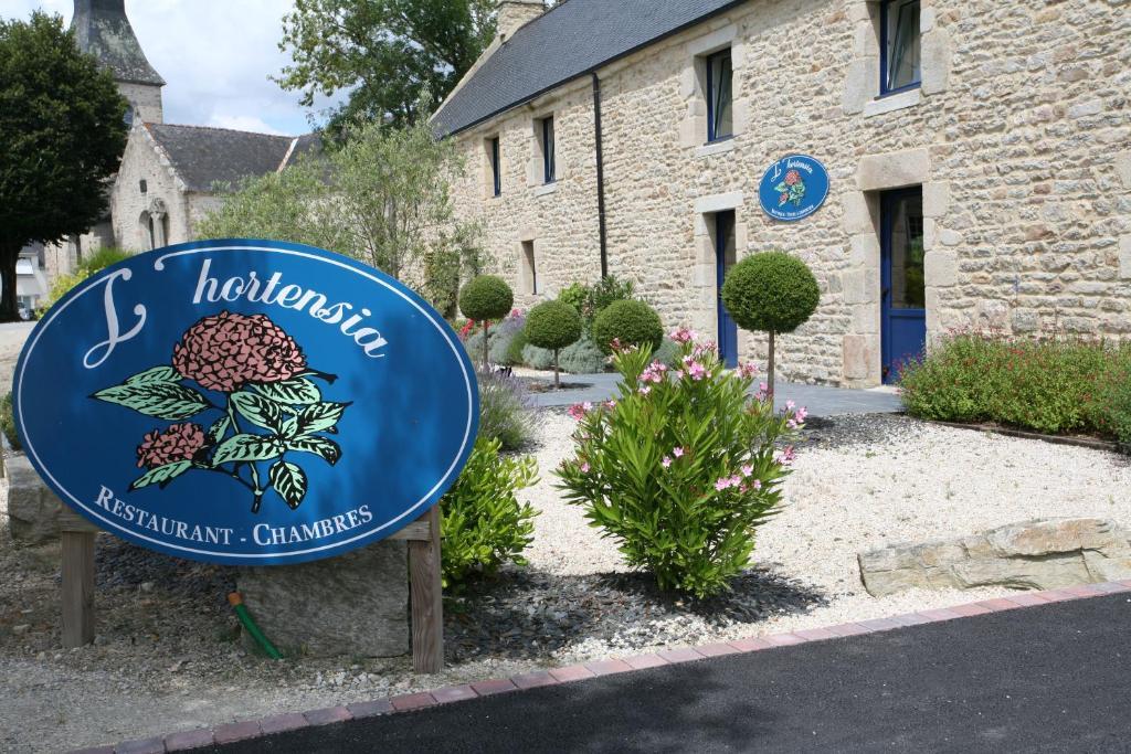 Hotel - Restaurant L'Hortensia Noyalo Екстер'єр фото